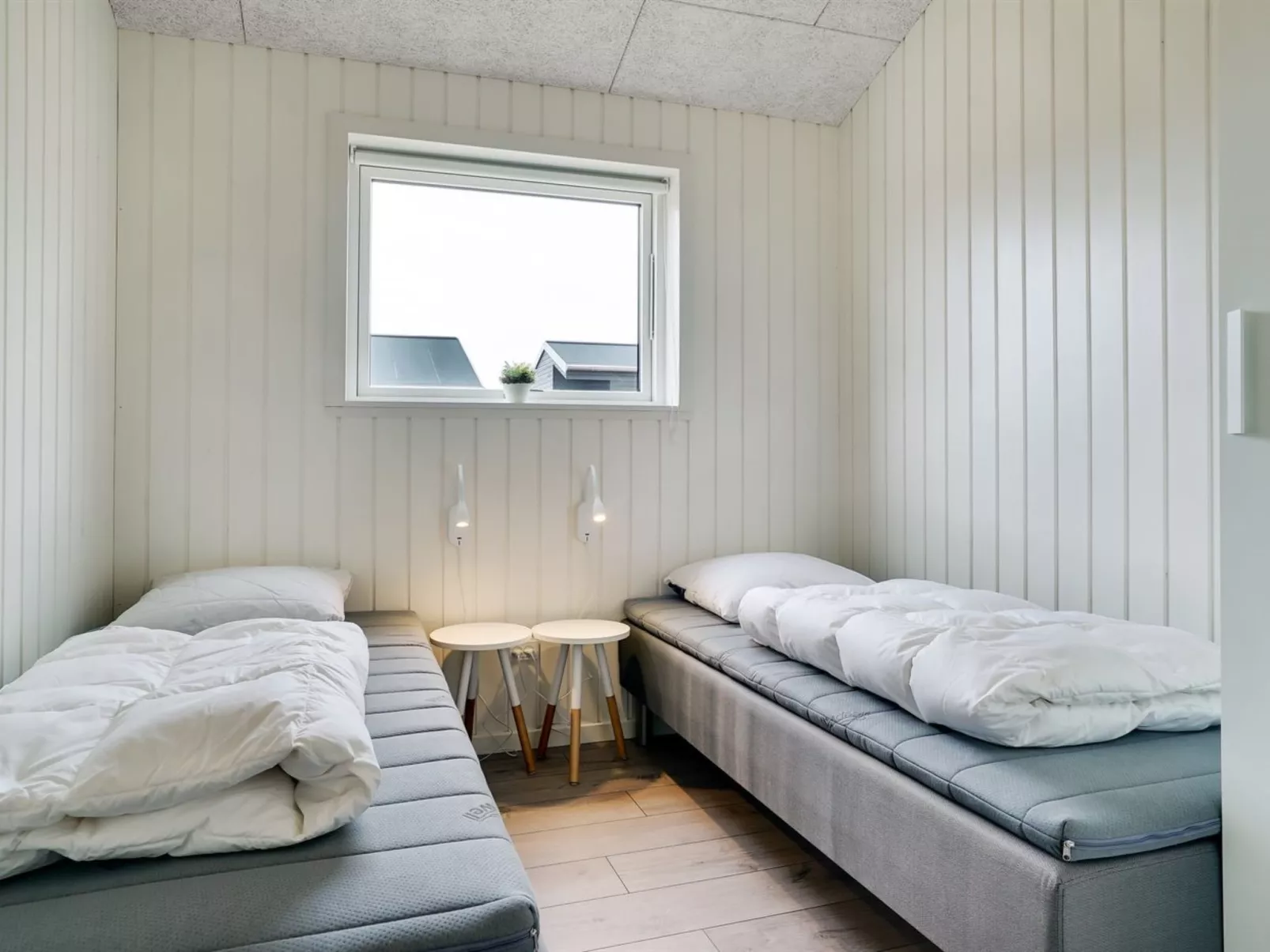 "Grimar" - 600m from the sea-Binnen