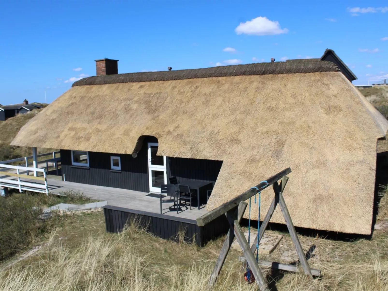 "Telia" - 250m from the sea-Buiten