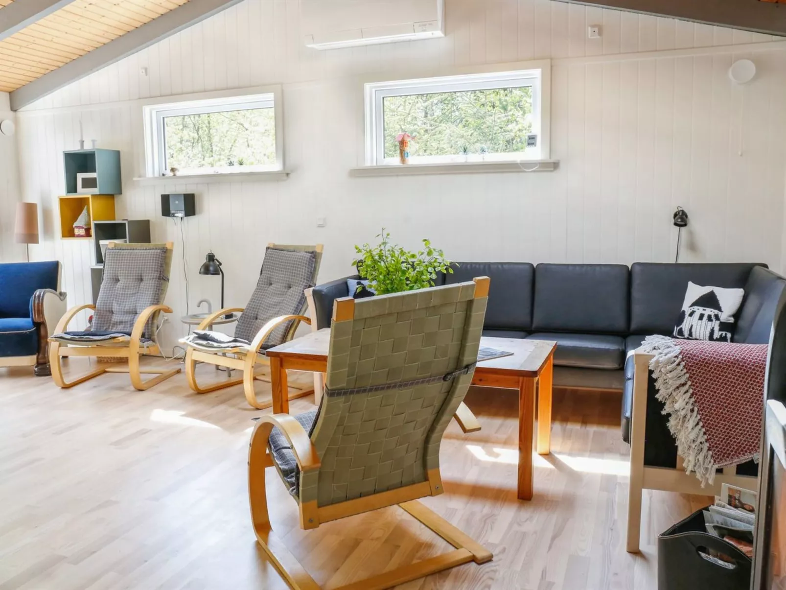 "Lisa" - 650m from the sea-Binnen