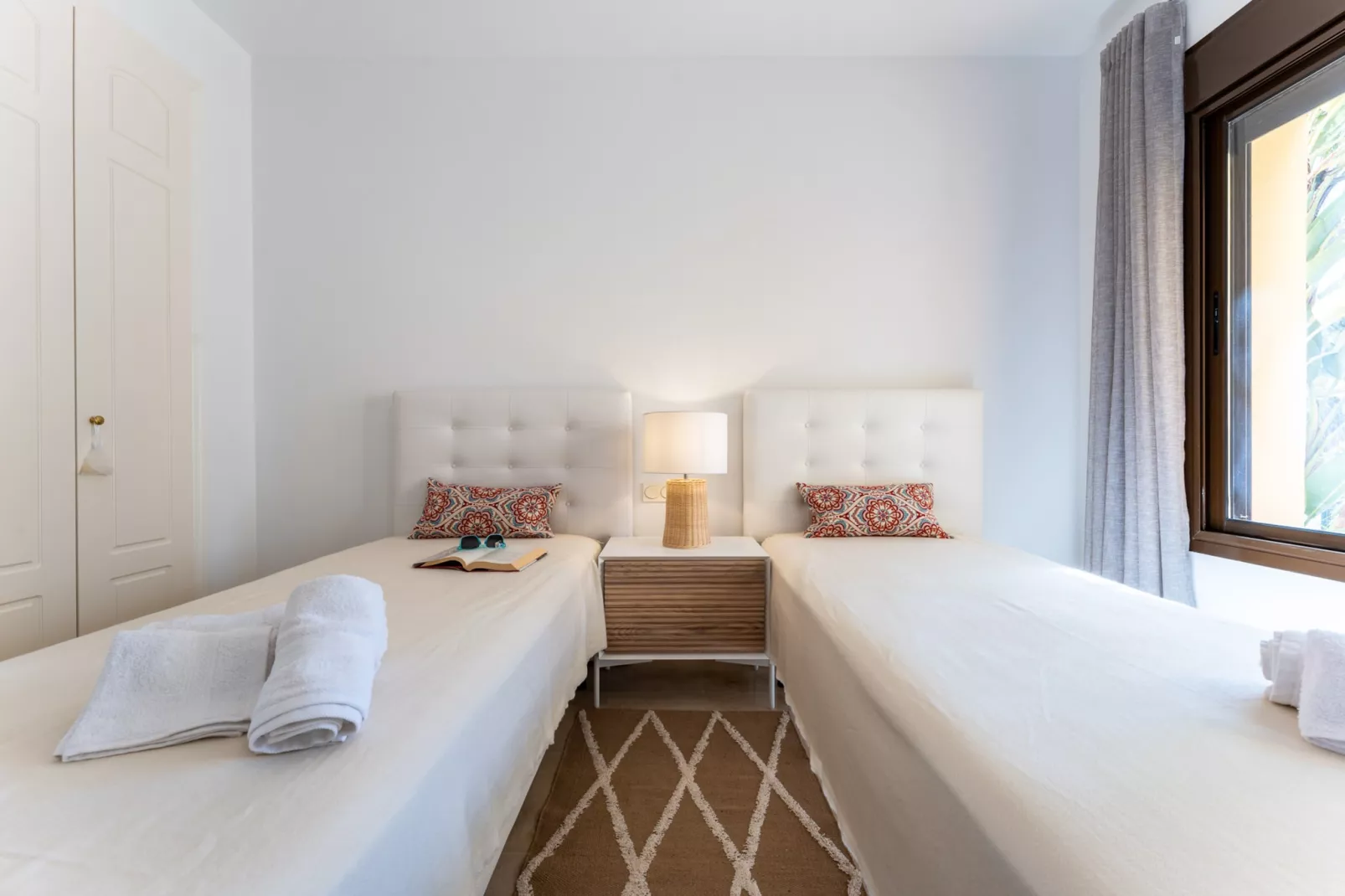 CT 199 HHH - Duquesa Village-Slaapkamer