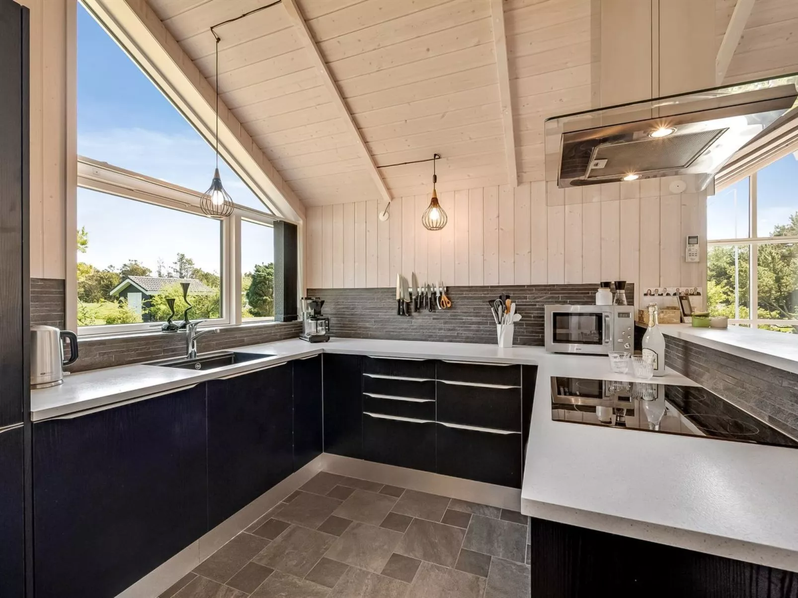 "Elina" - 600m from the sea-Binnen