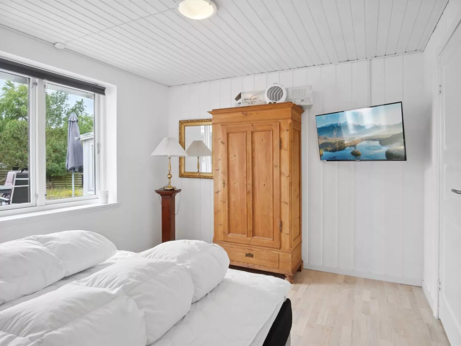 "Janna" - 75m from the sea-Binnen