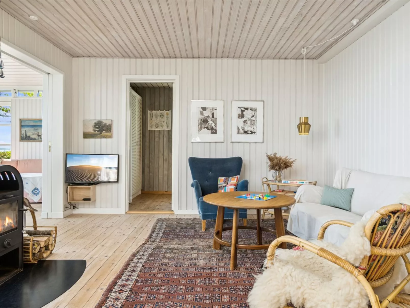 "Snari" - 10m from the sea-Binnen