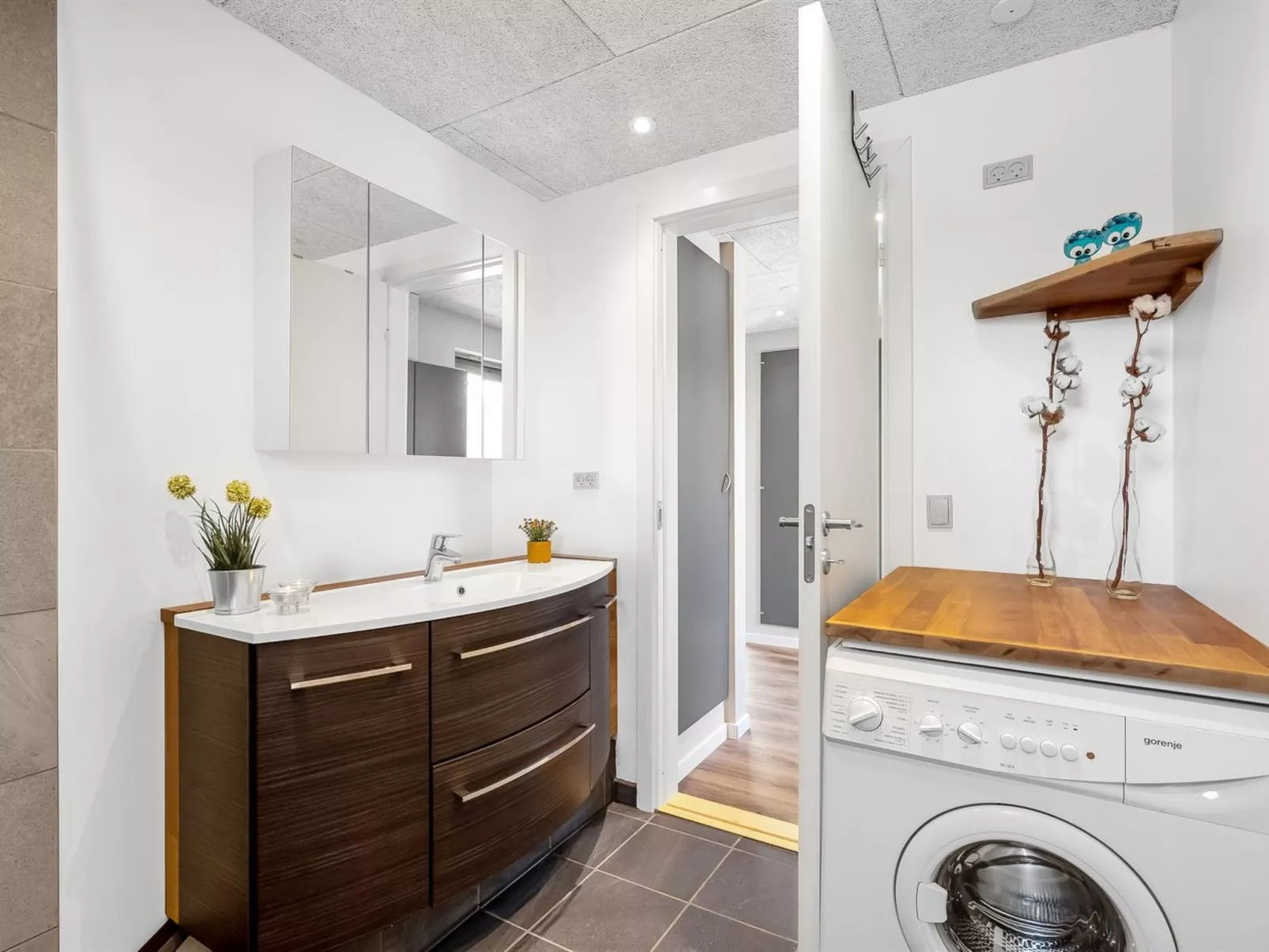 "Eira" - 350m to the fjord-Binnen