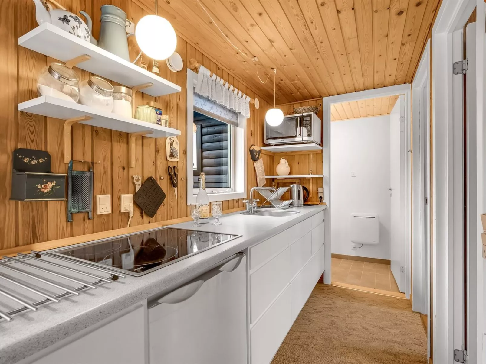 "Fifi" - 200m to the fjord-Binnen