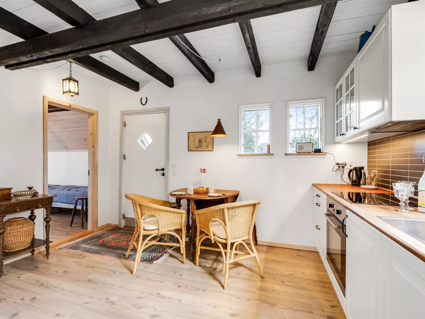 "Enya" - 1.2km from the sea-Binnen