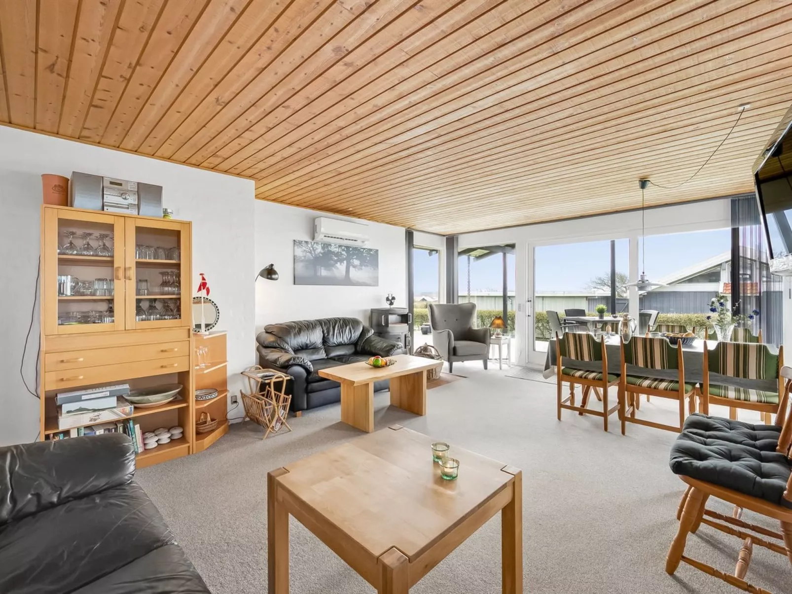 "Kirsa" - 200m to the fjord-Binnen