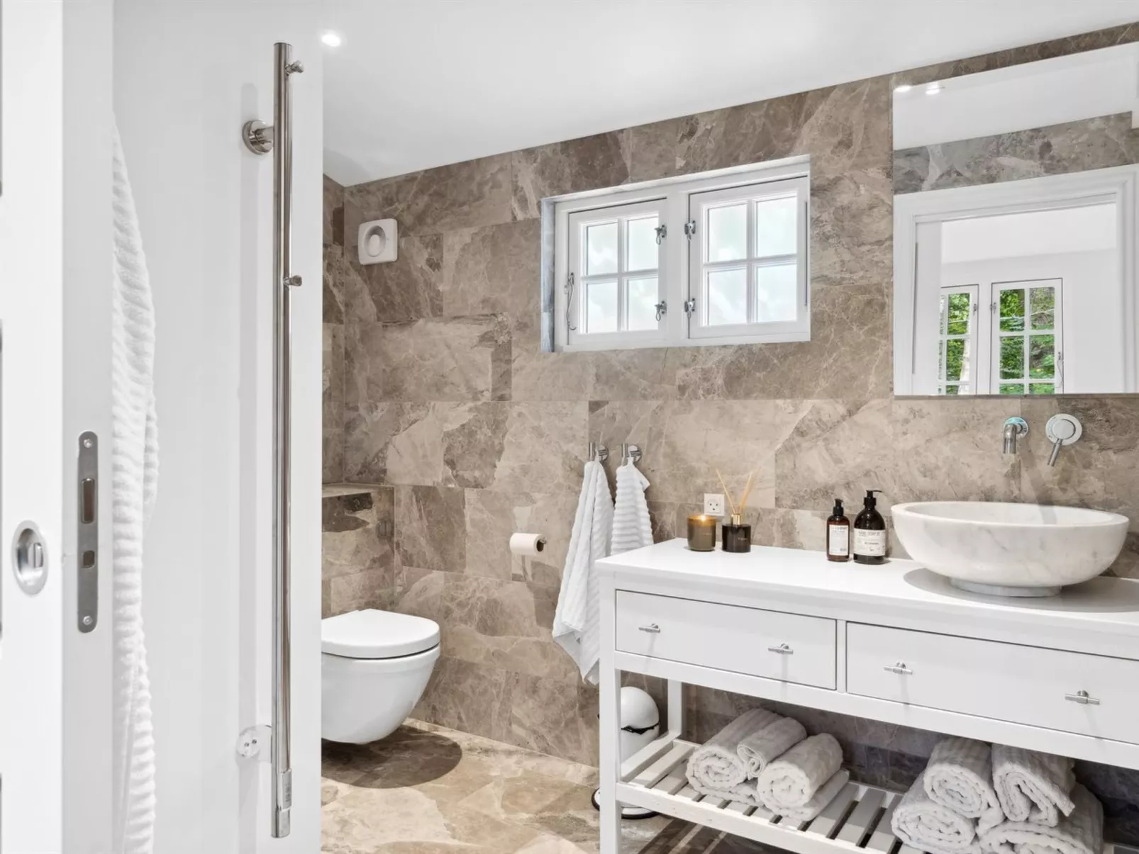 "Torben" - 750m from the sea-Binnen