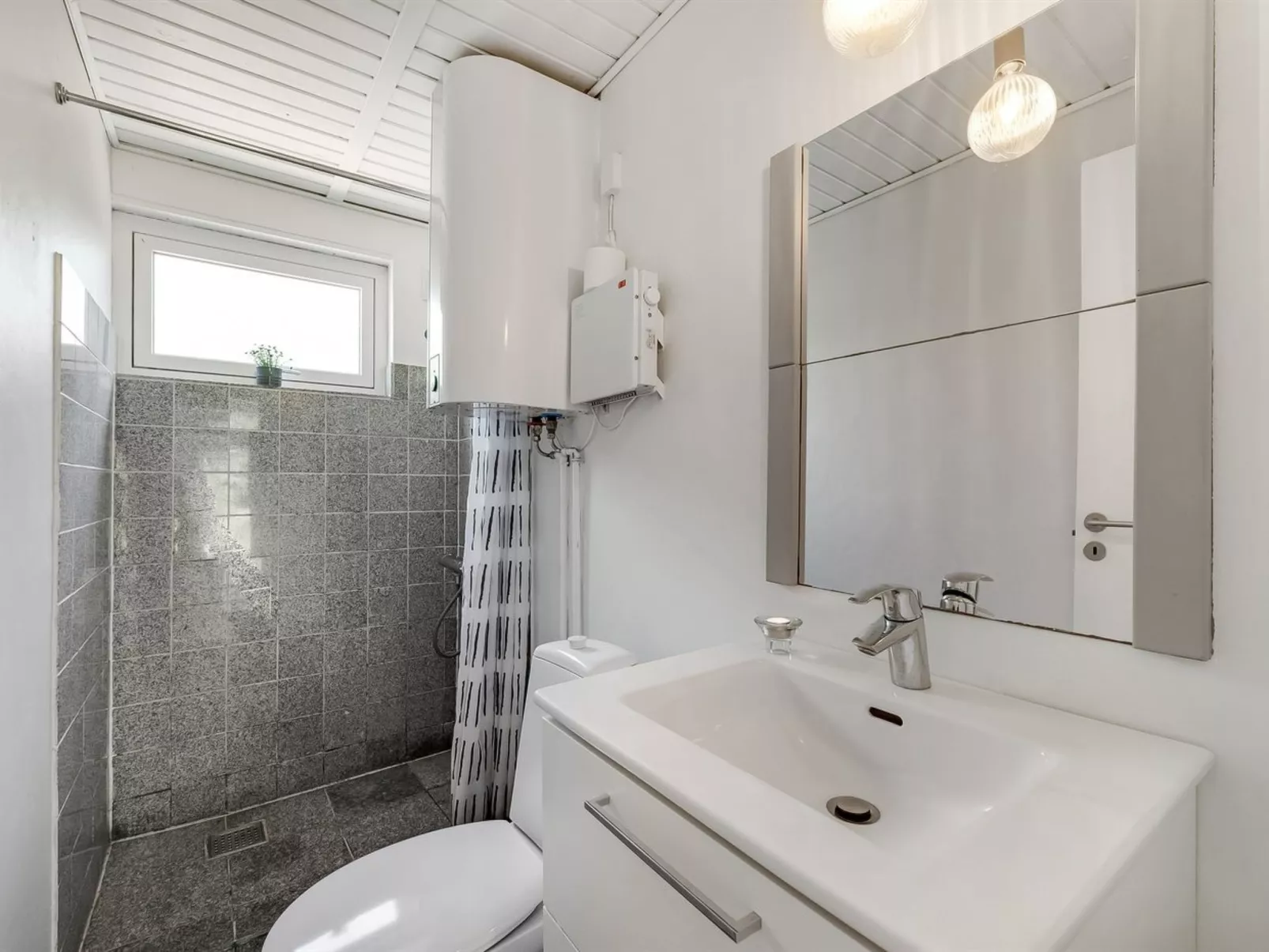 "Jerrit" - 1.4km from the sea-Binnen