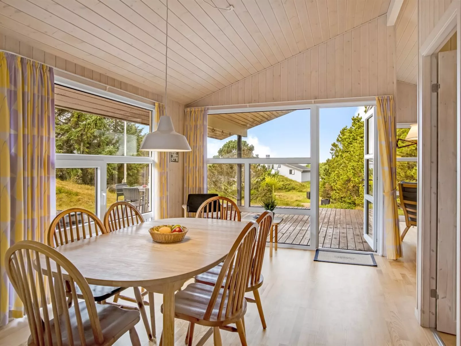 "Tineke" - 800m from the sea-Binnen