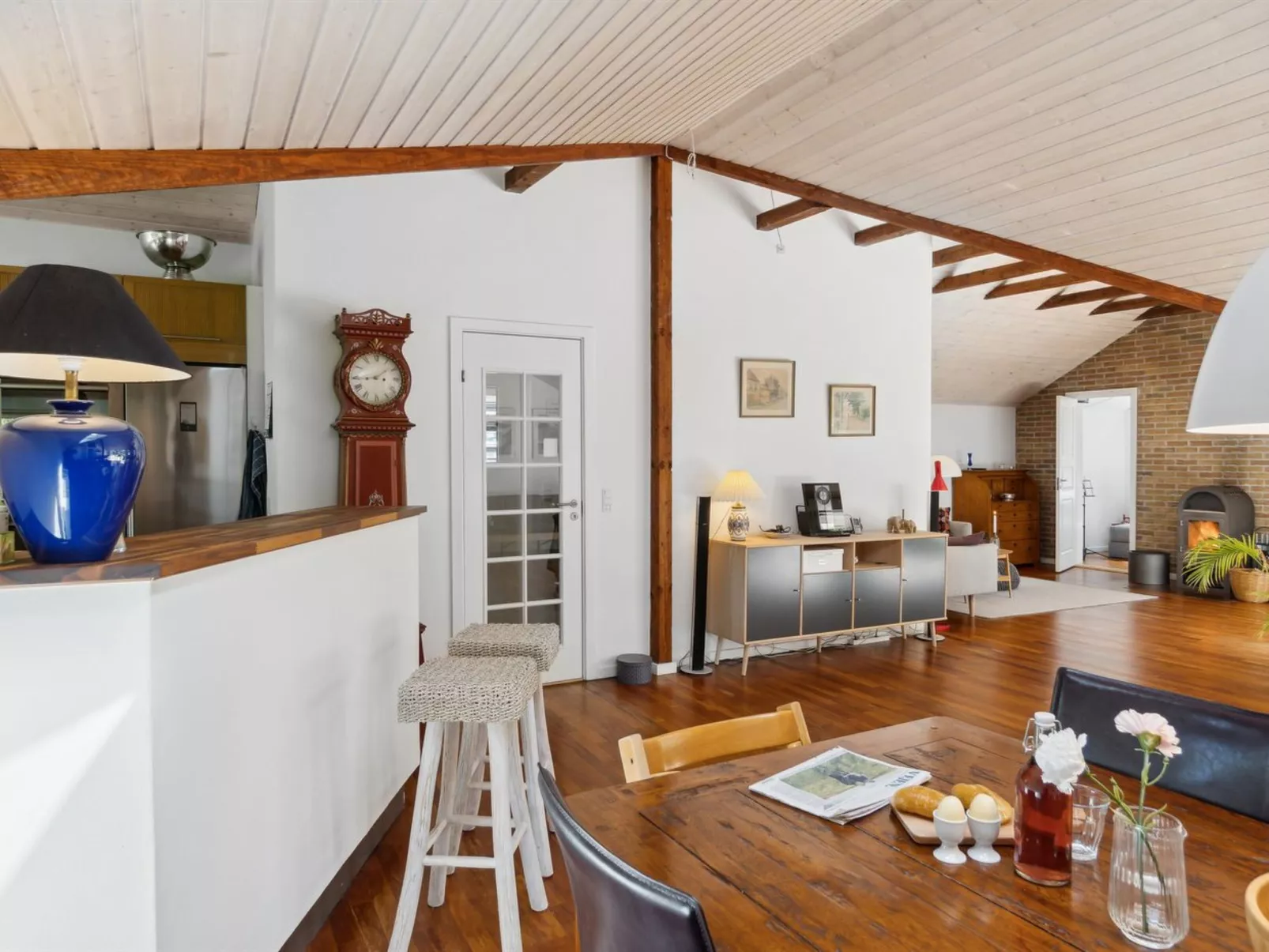 "Amina" - 1.1km from the sea-Binnen