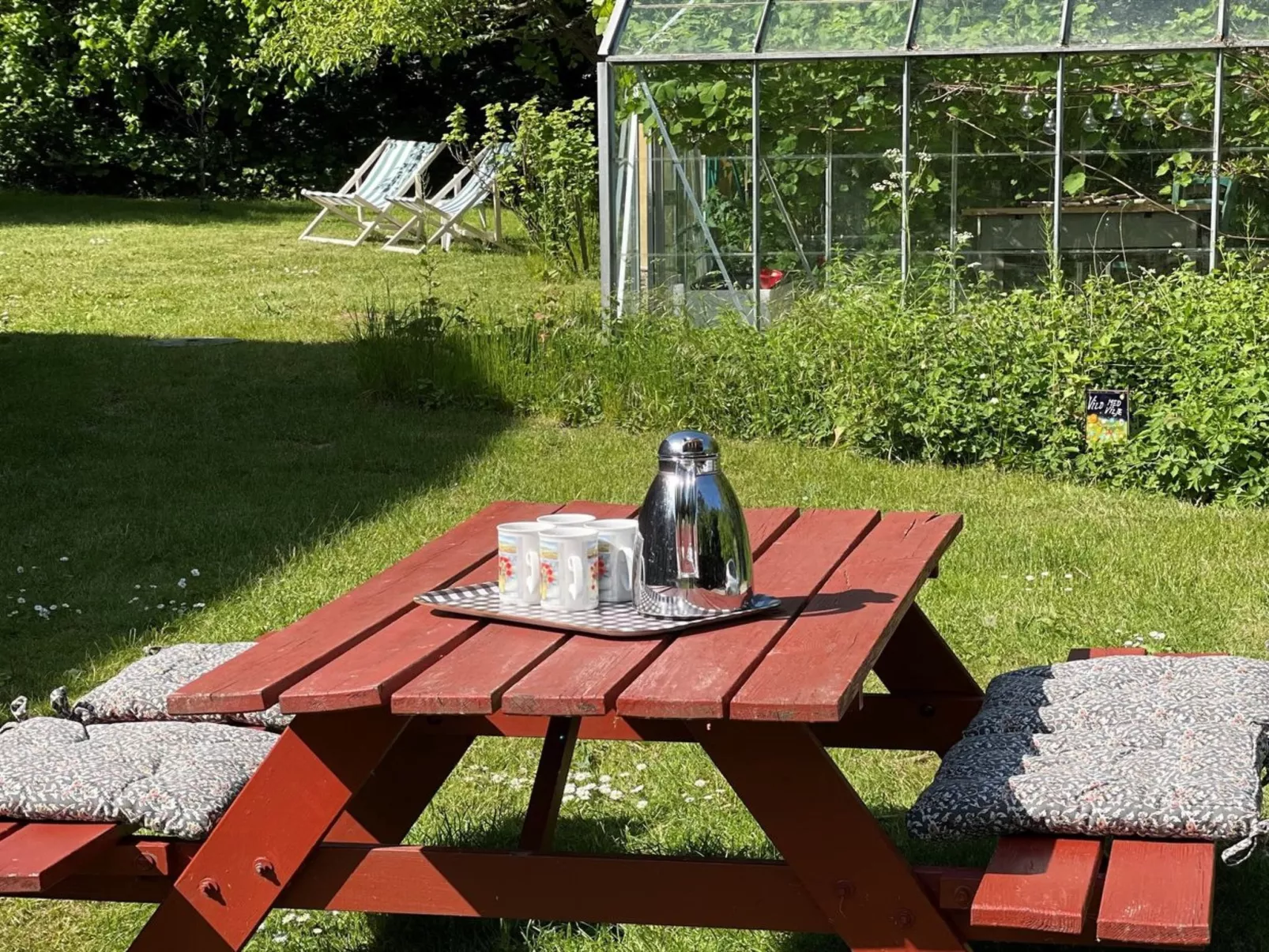 "Elvin" - 2.7km from the sea-Buiten