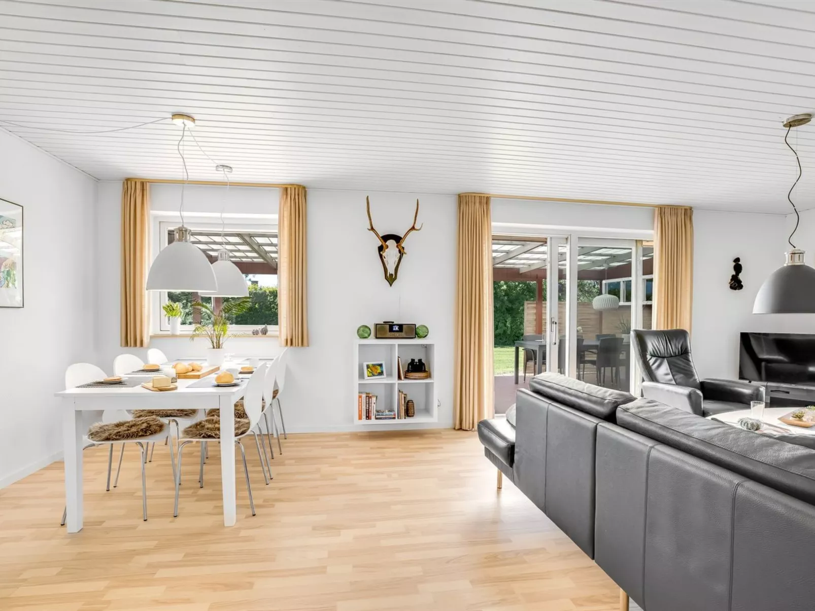 "Maleen" - 150m to the fjord-Binnen