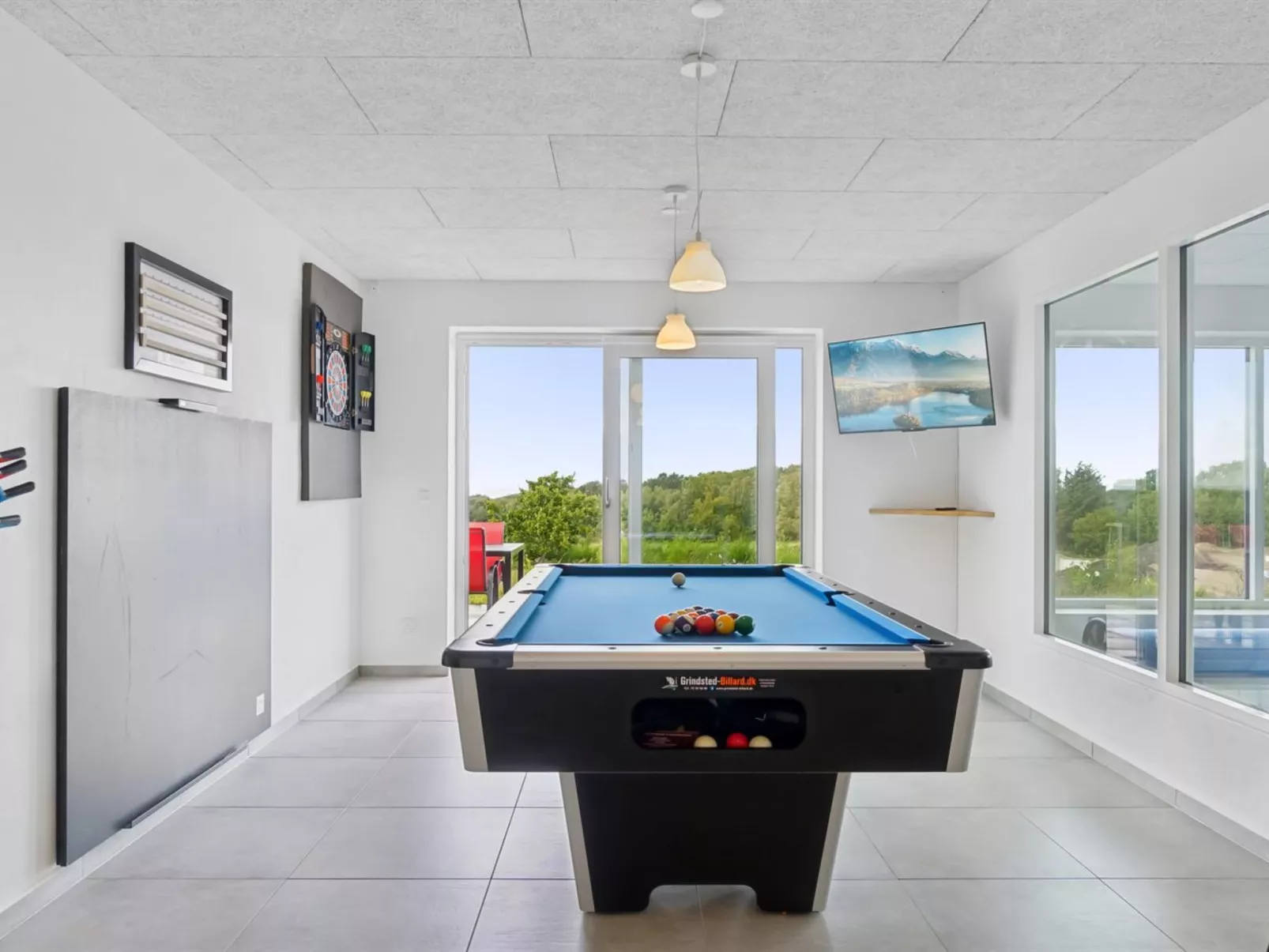 "Ann" - 1.3km from the sea-Binnen