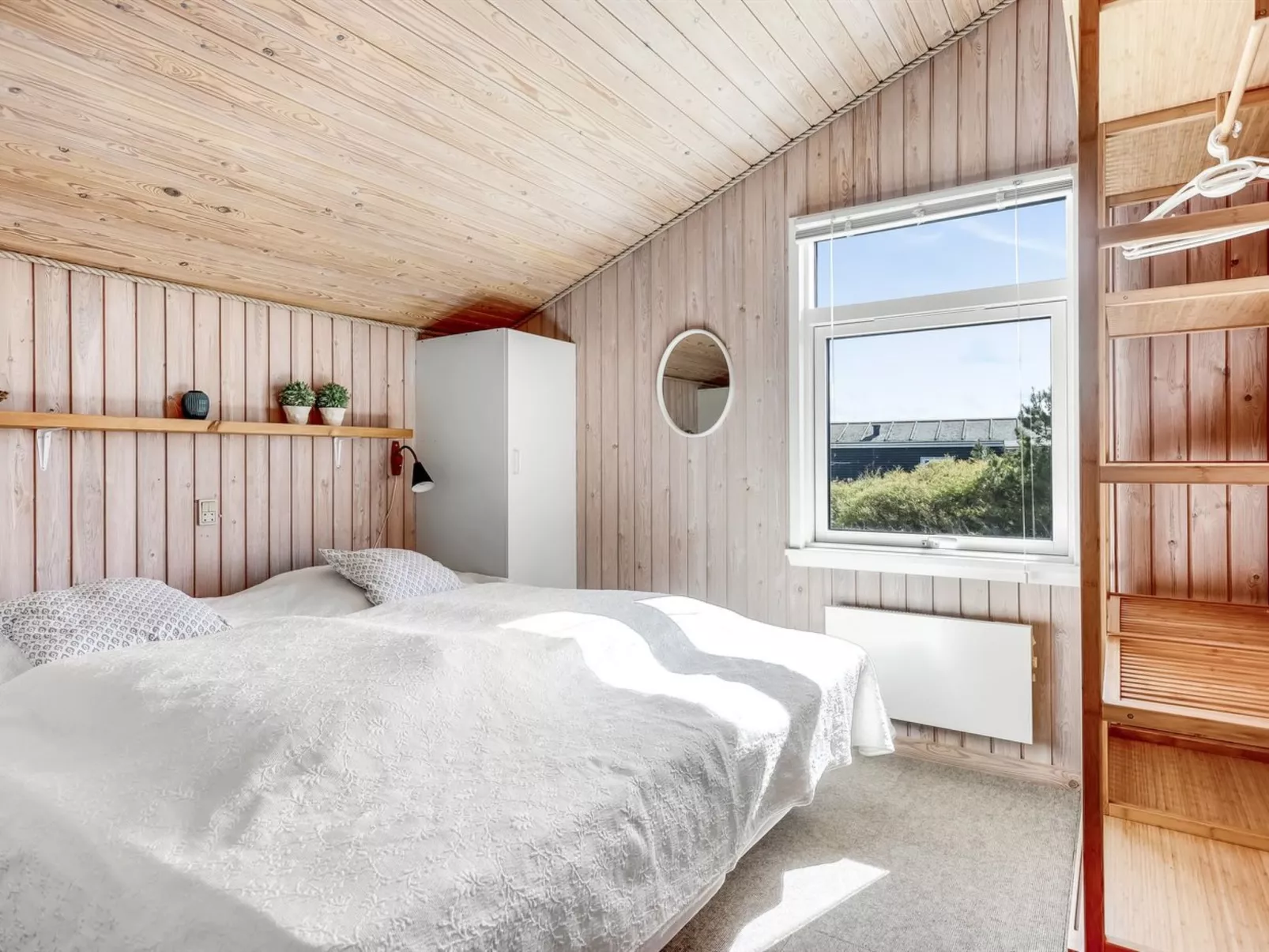 "Arild" - 300m from the sea-Binnen