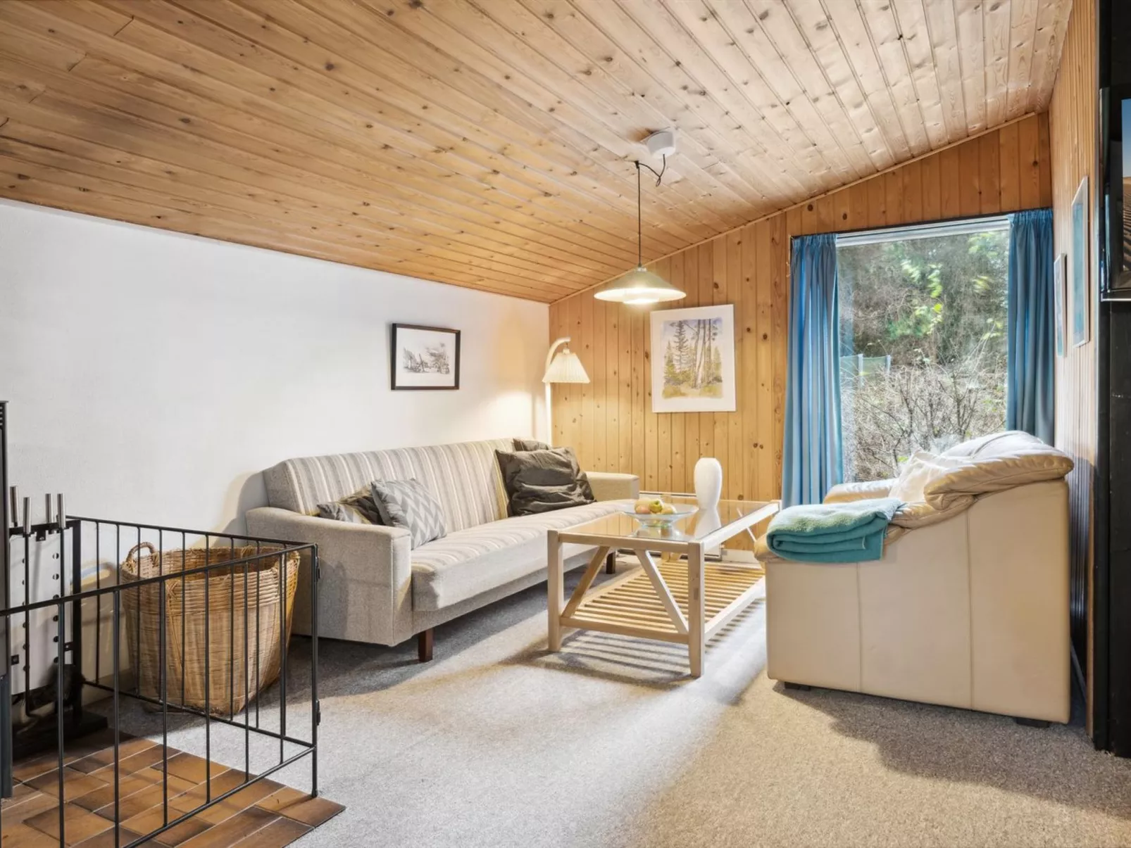 "Suri" - 200m to the fjord-Binnen