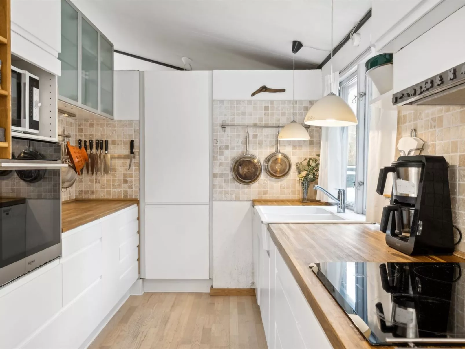 "Benni" - 120m to the fjord-Binnen