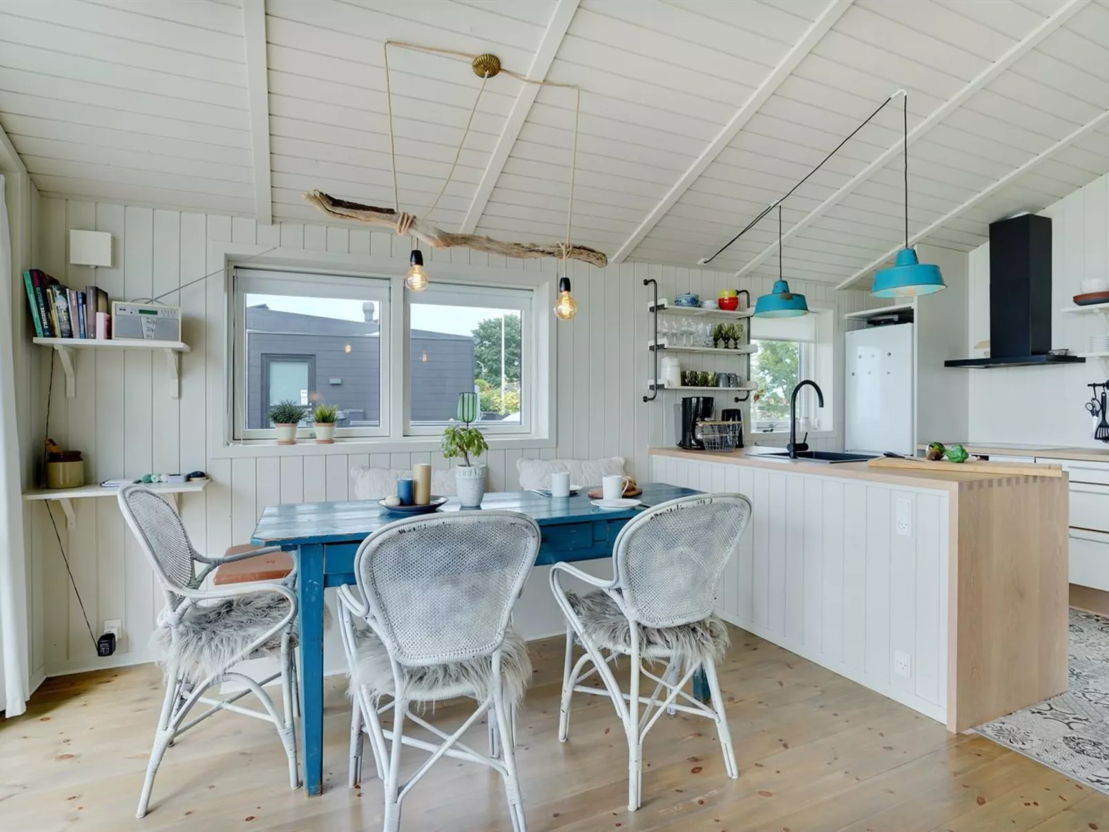 "Liutulf" - 40m from the sea-Binnen