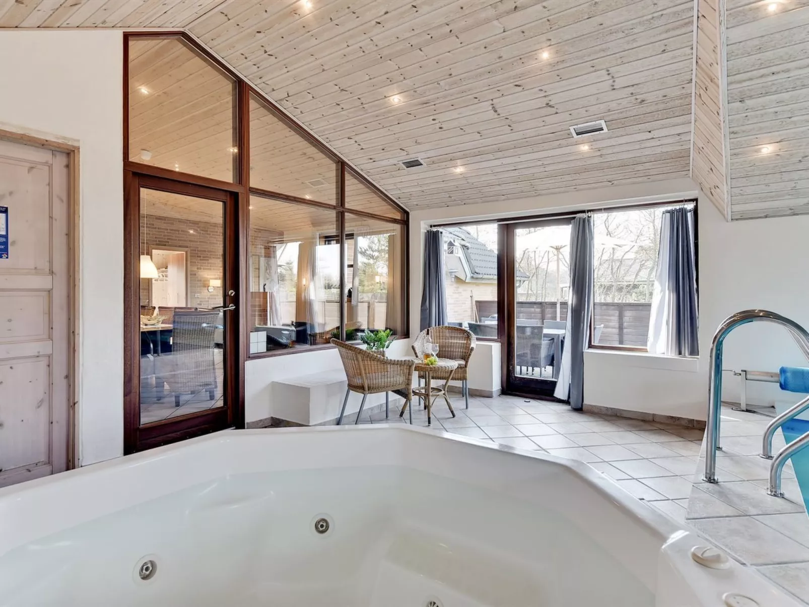 "Mico" - 500m from the sea-Binnen