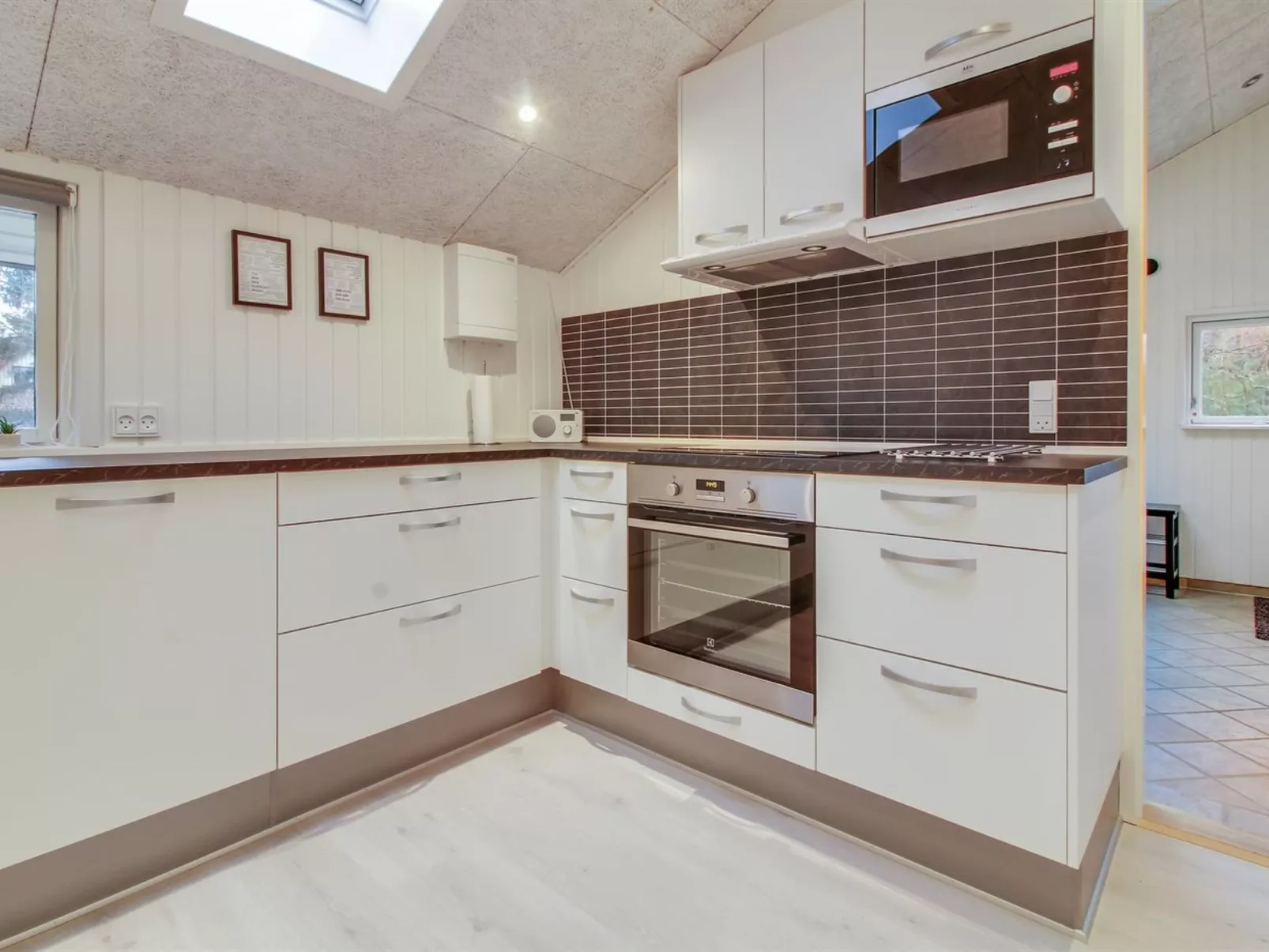 "Ria" - 250m from the sea-Binnen