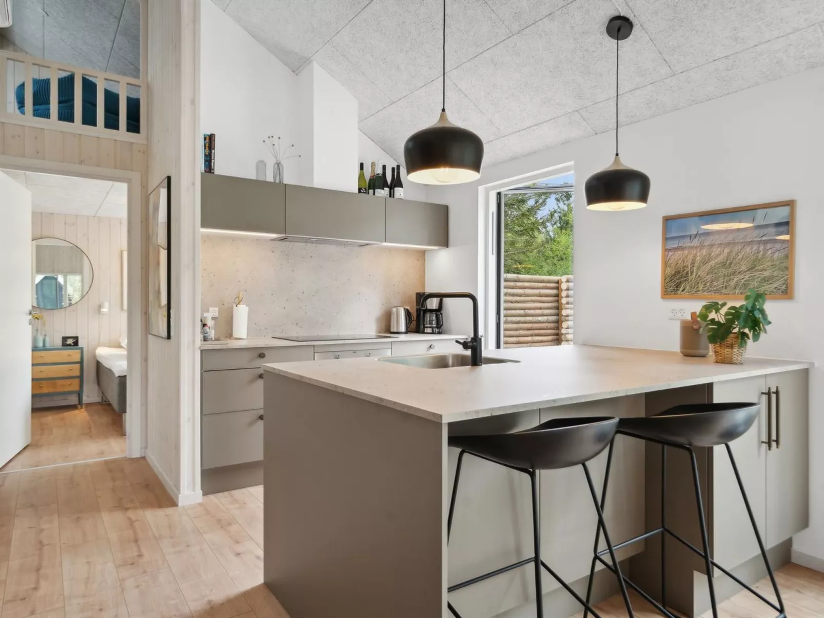 "Laina" - 250m from the sea-Binnen