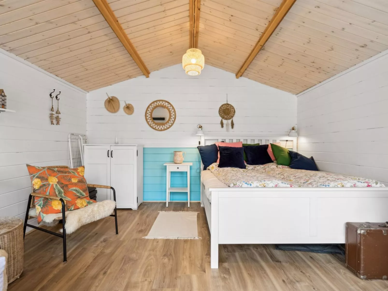 "Ulfiat" - 2km from the sea-Binnen