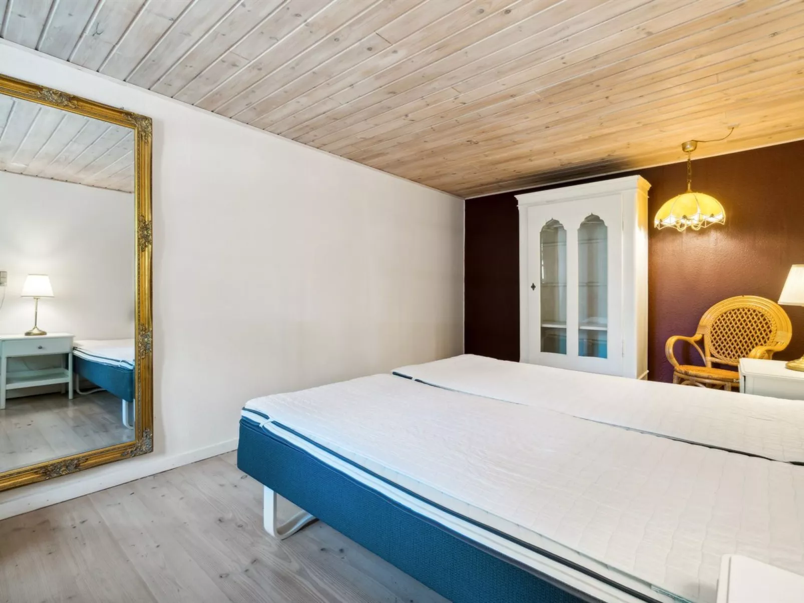 "Ieva" - 3.9km from the sea-Binnen