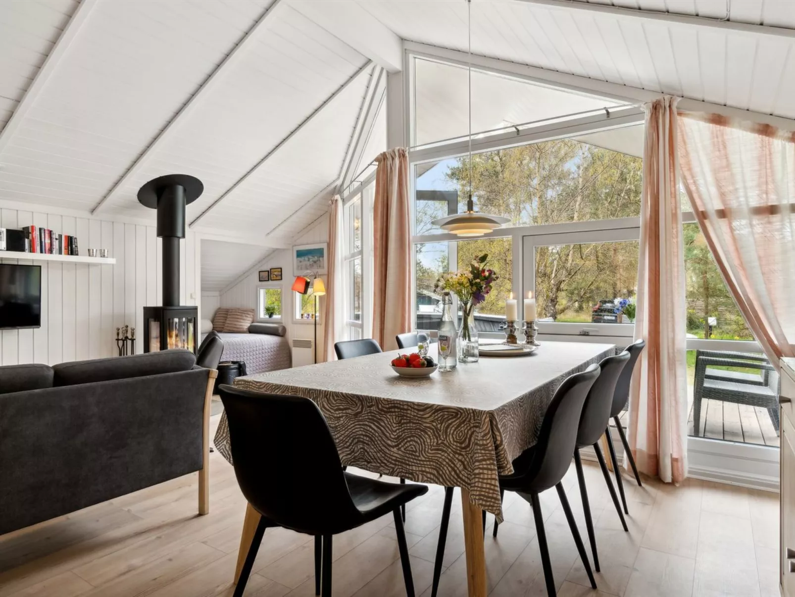 "Gertruda" - 220m from the sea-Binnen