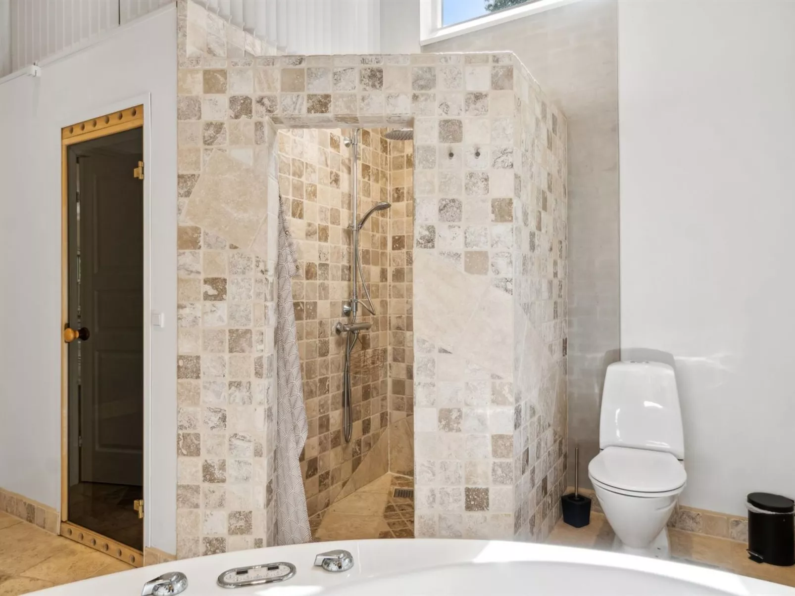 "Romil" - 2.1km from the sea-Binnen