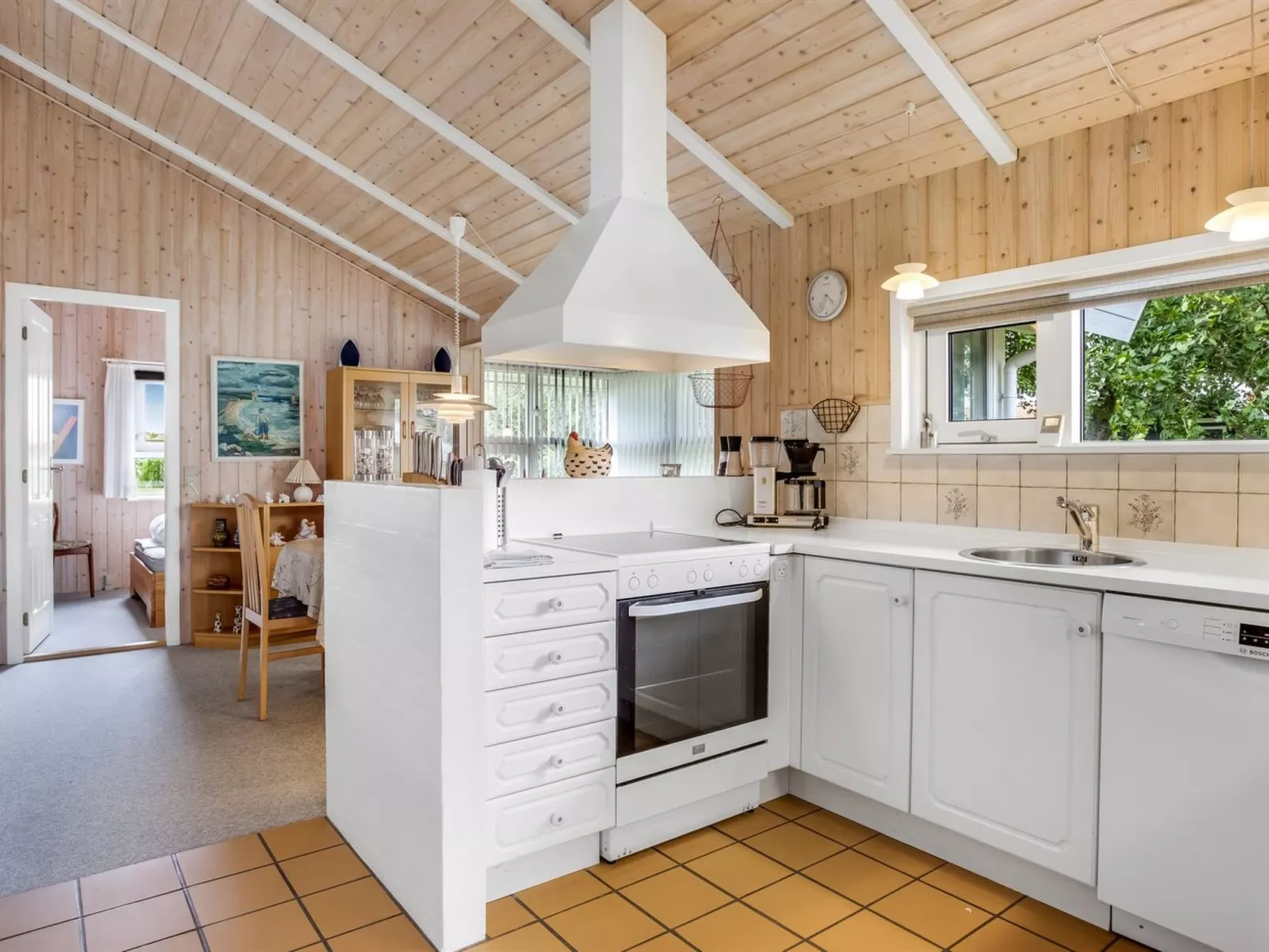 "Maira" -  from the sea-Binnen