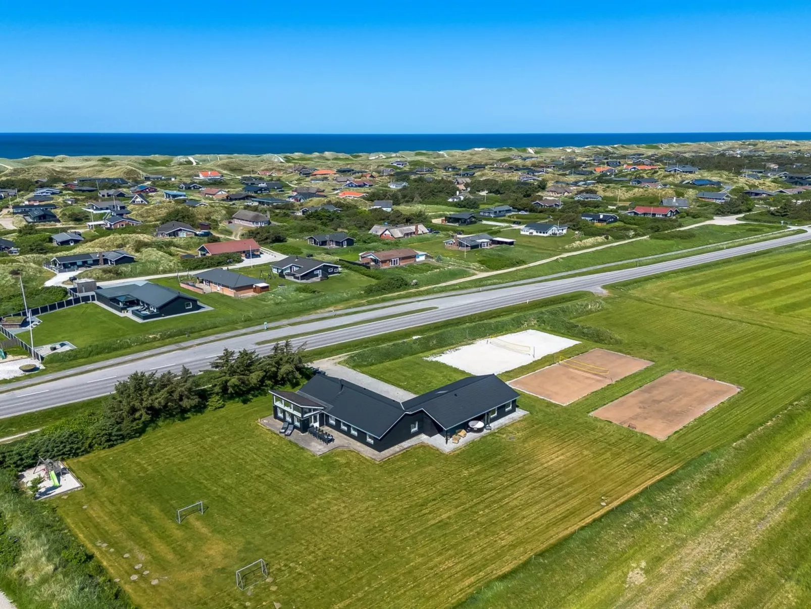 "Germund" - 770m from the sea-Buiten