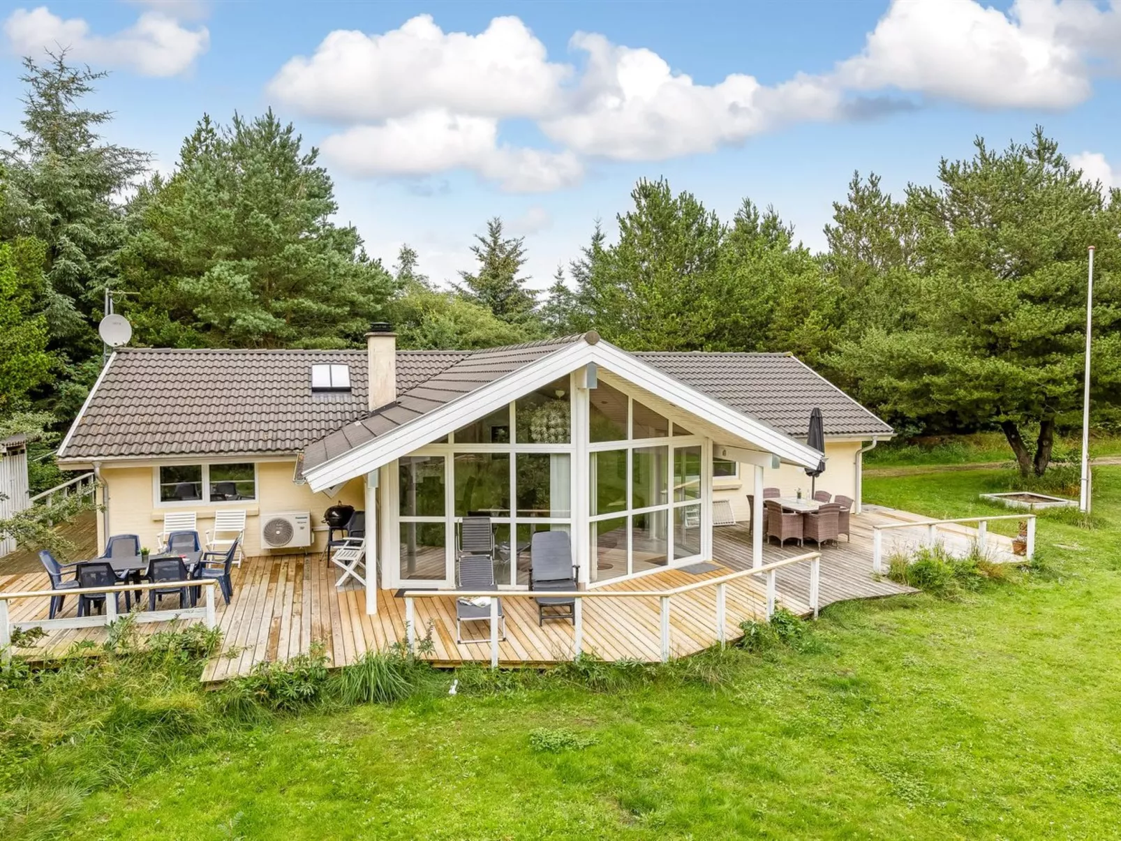 "Samine" - 2km from the sea-Buiten