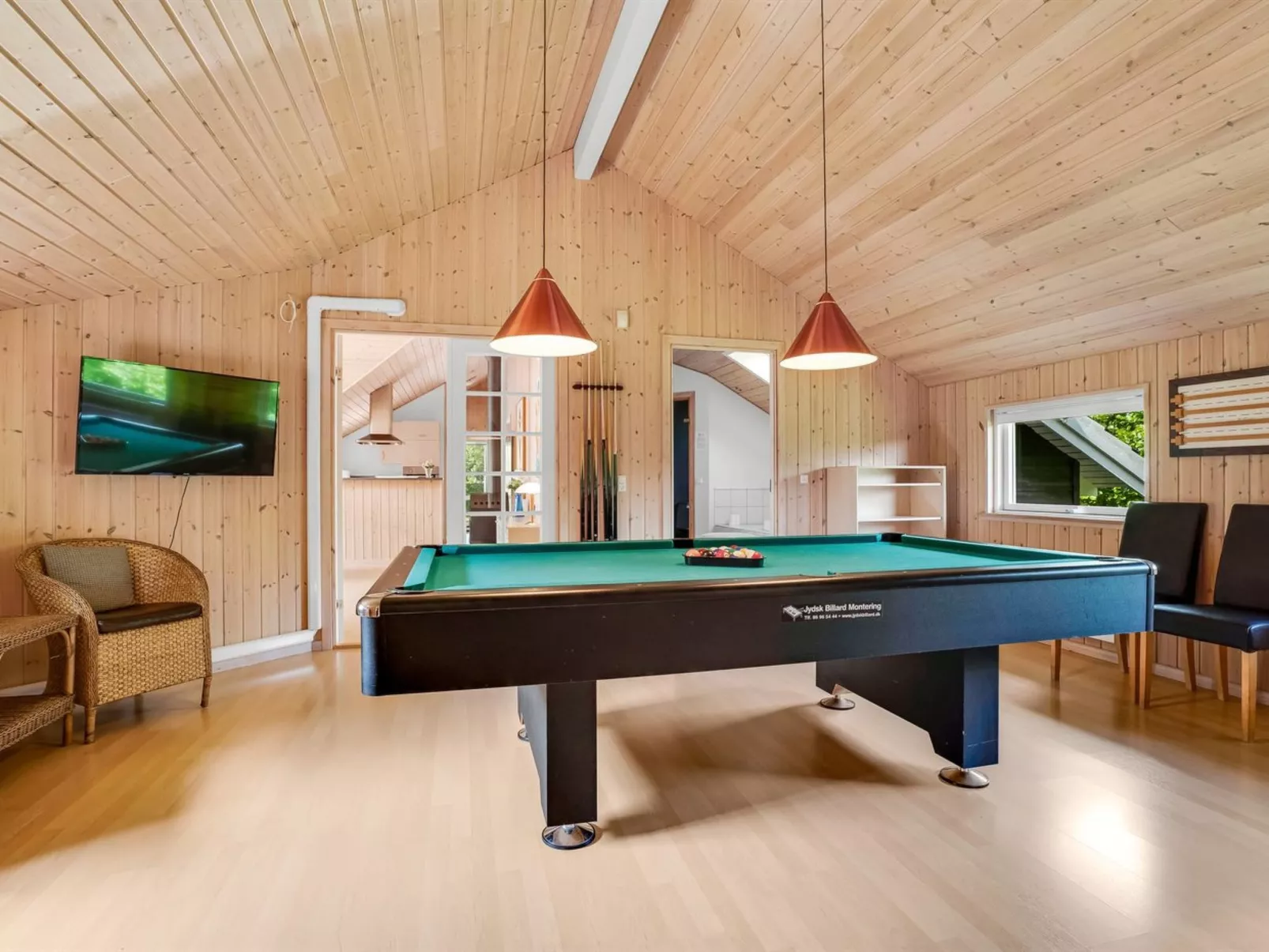 "Gudlaug" - 1km from the sea-Binnen