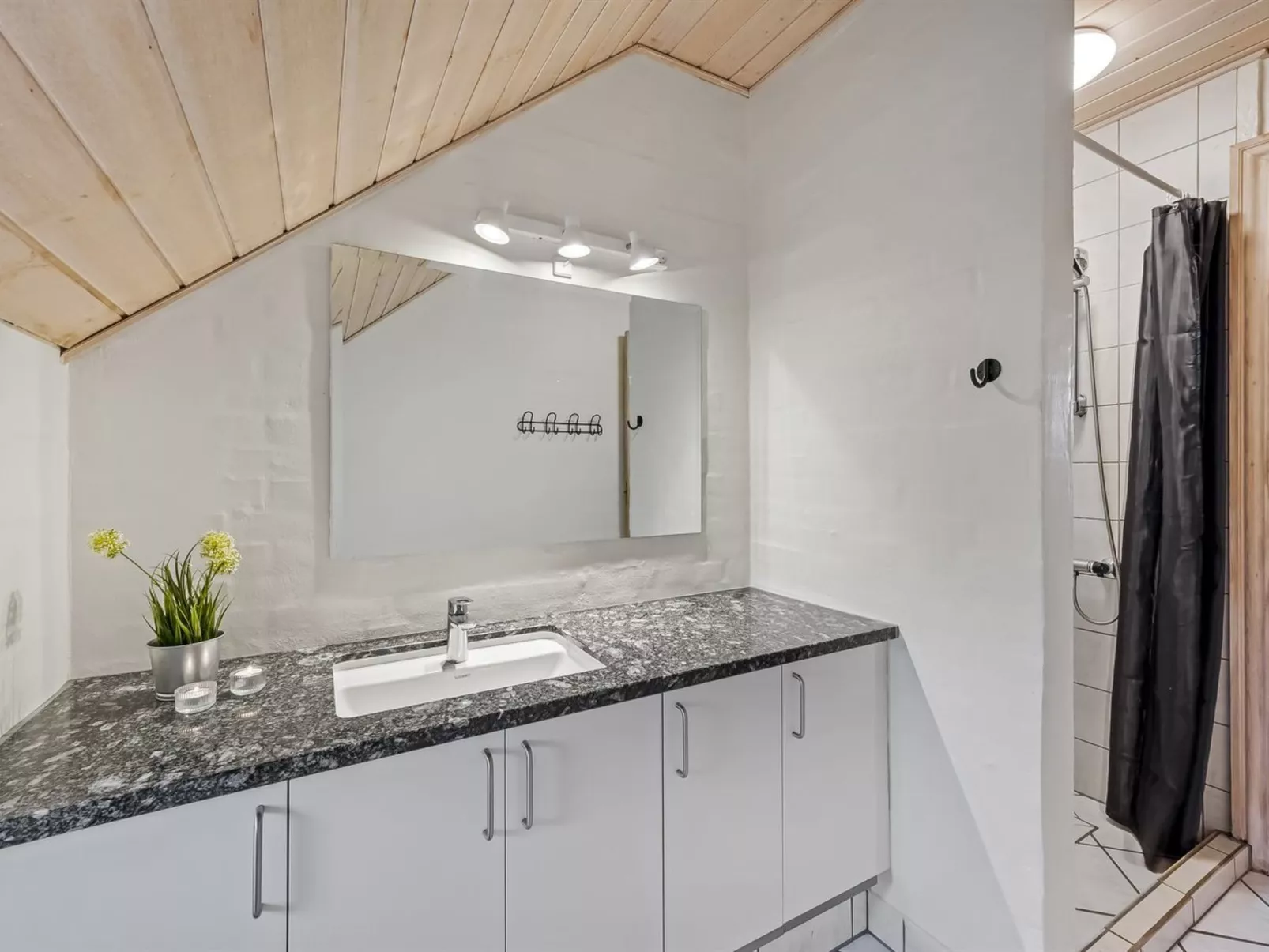 "Botmar" - 1.5km from the sea-Binnen