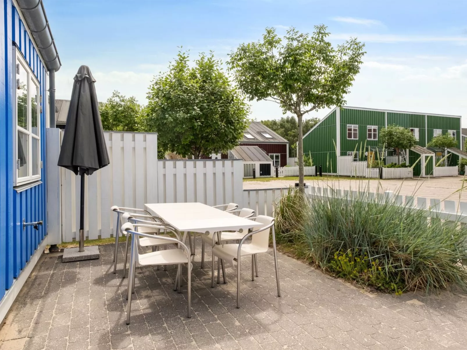 "Jænis" - 10m from the sea-Buiten