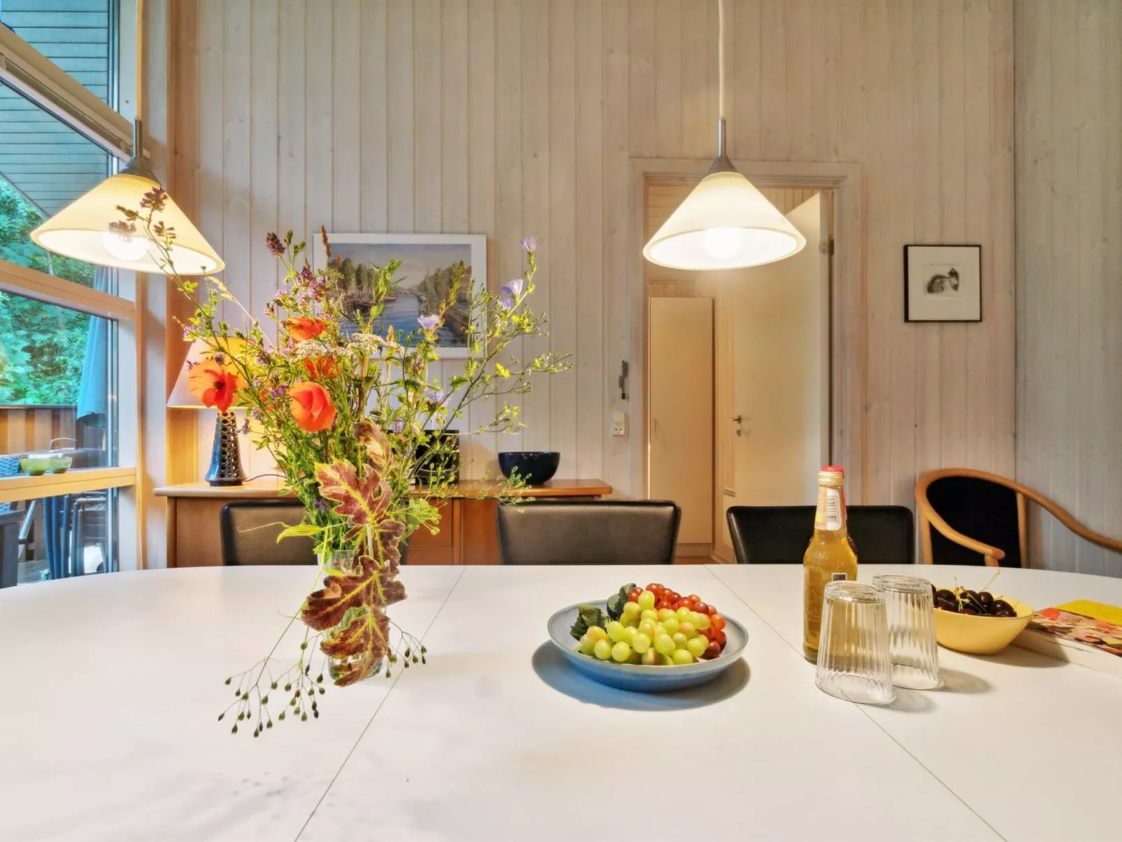 "Emmie" - 1.2km from the sea-Binnen