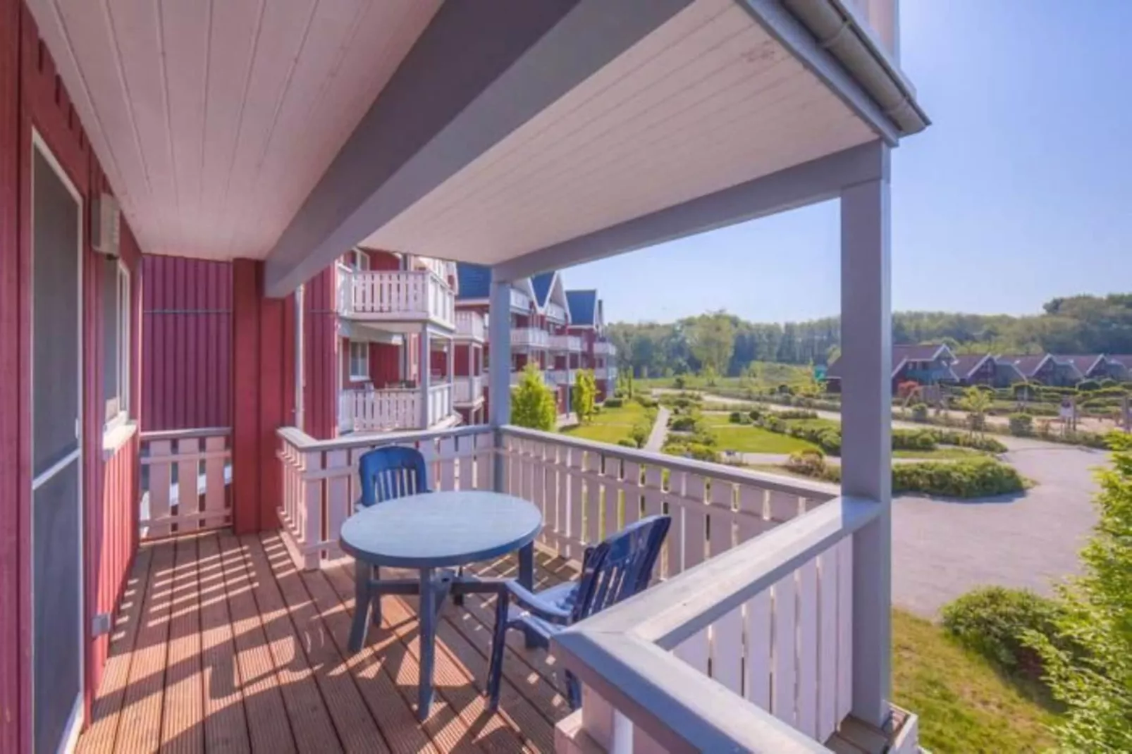 Mitteldeck 494-Terrasbalkon