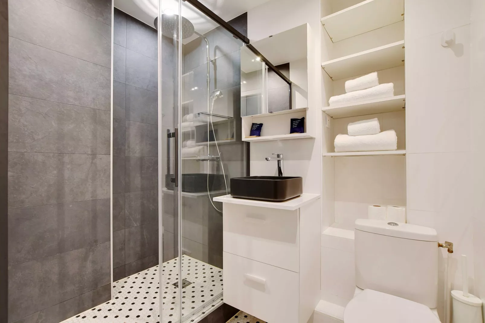 RP-28-TRUANDERIE-Badkamer