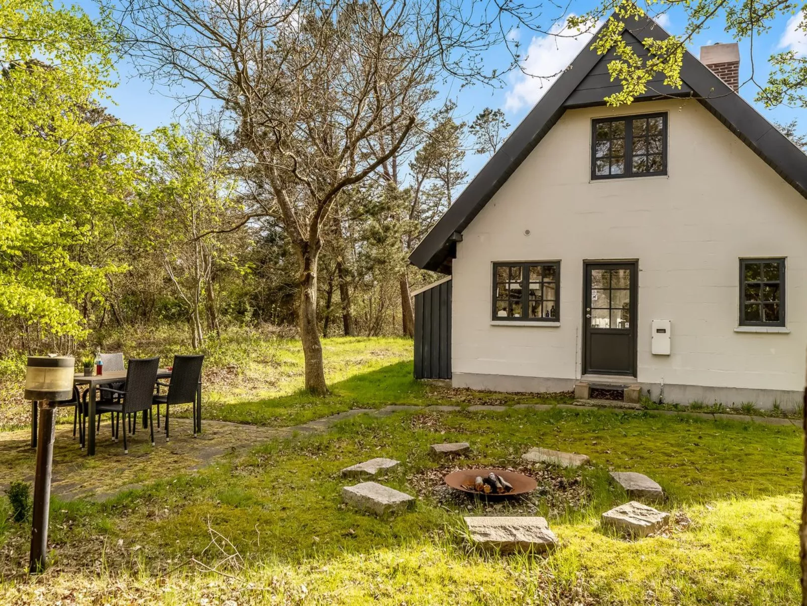 "Loic" - 400m to the fjord-Buiten