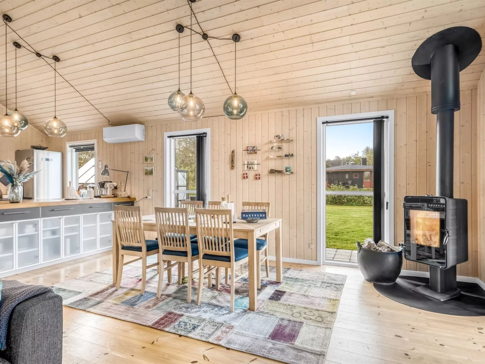 "Carlina" - 700m to the fjord-Binnen