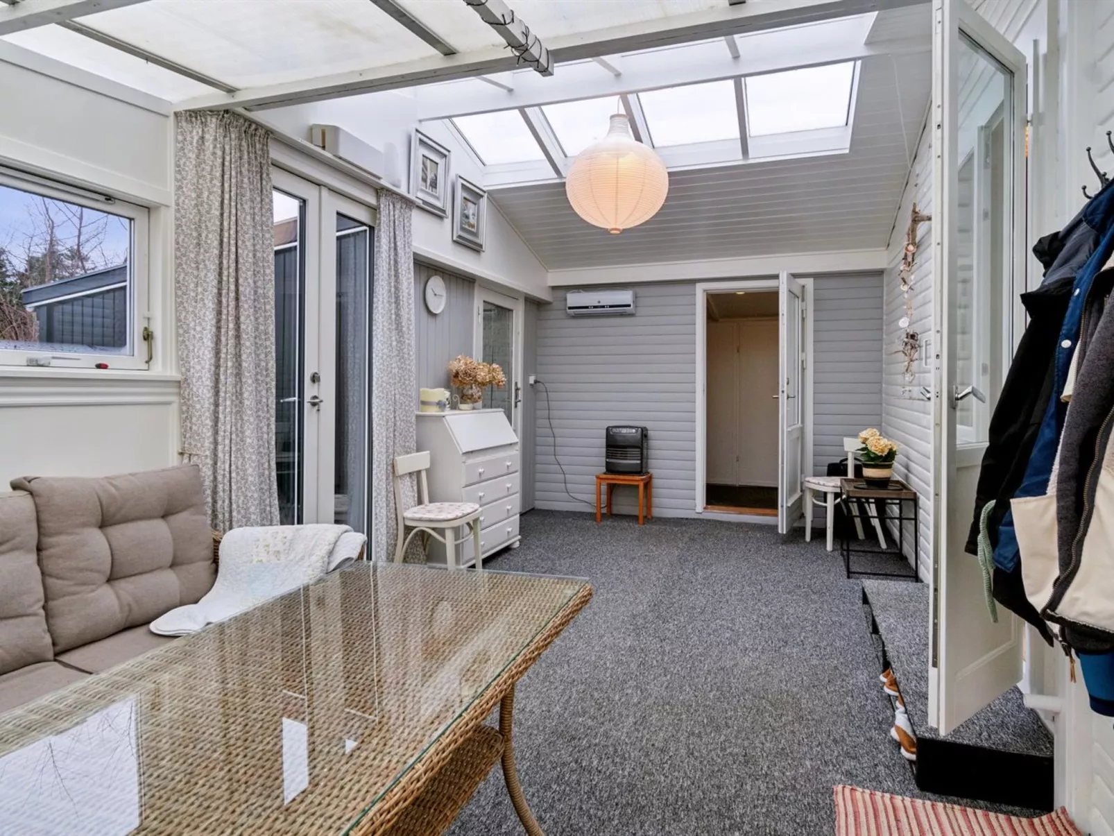 "Holmfridur" - 2km from the sea-Binnen