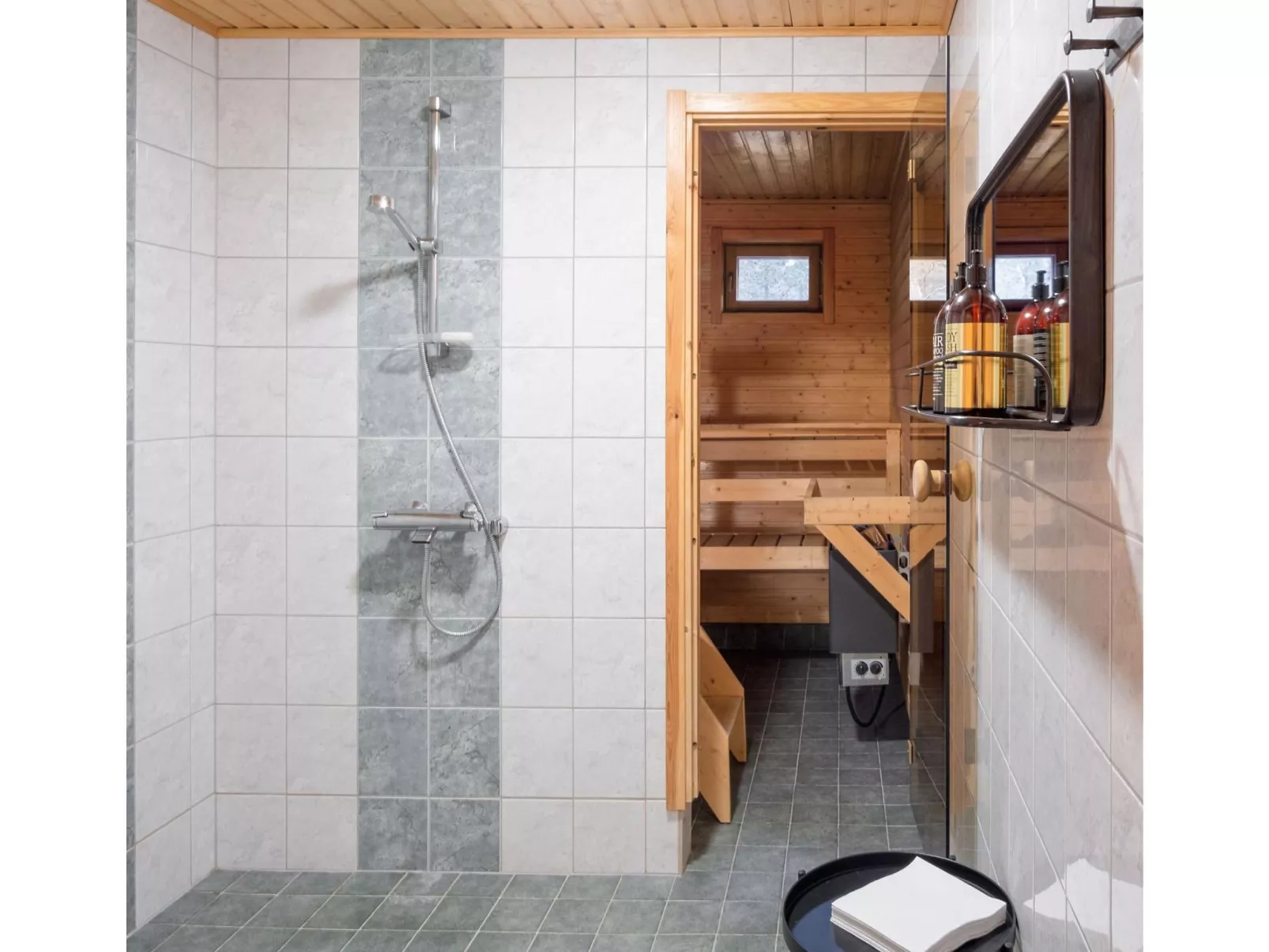 Kevätruska b-Binnen