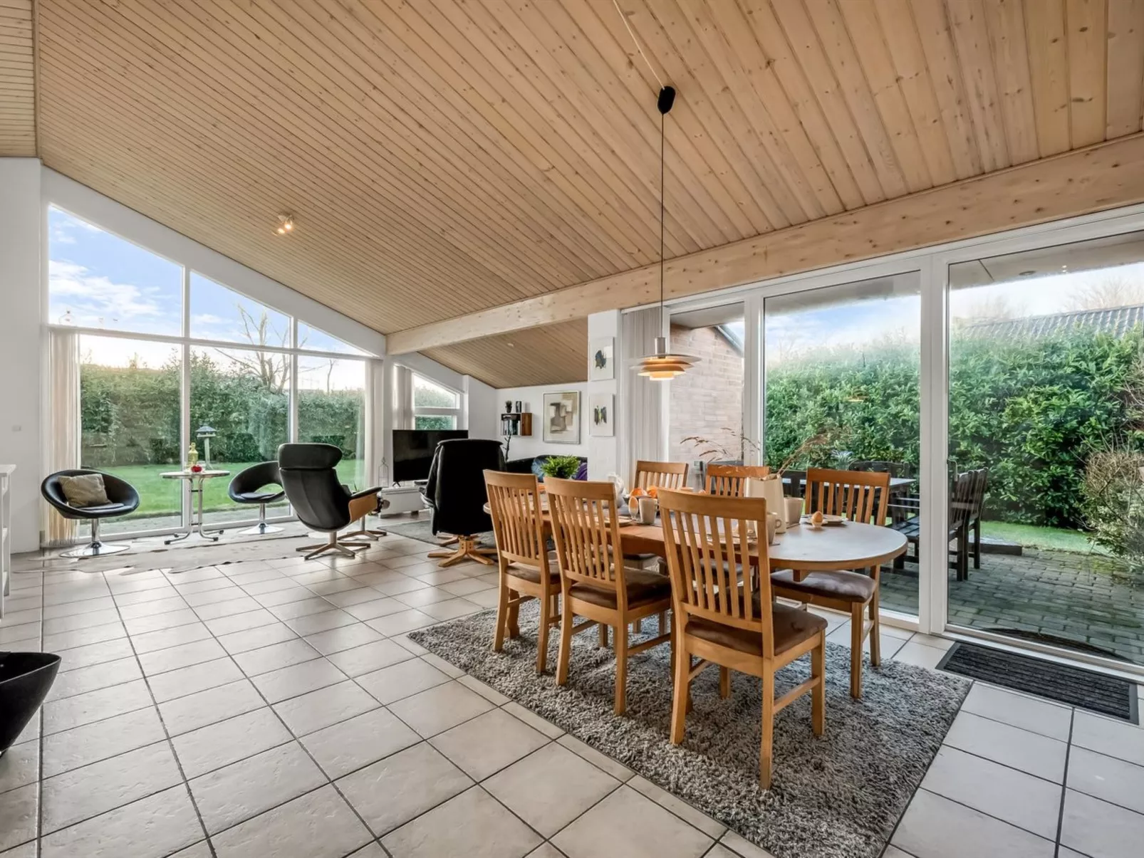 "Takenya" - 350m to the fjord-Binnen