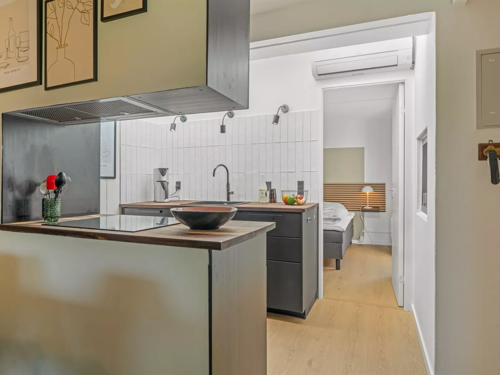 "Mimi" - 900m from the sea-Binnen