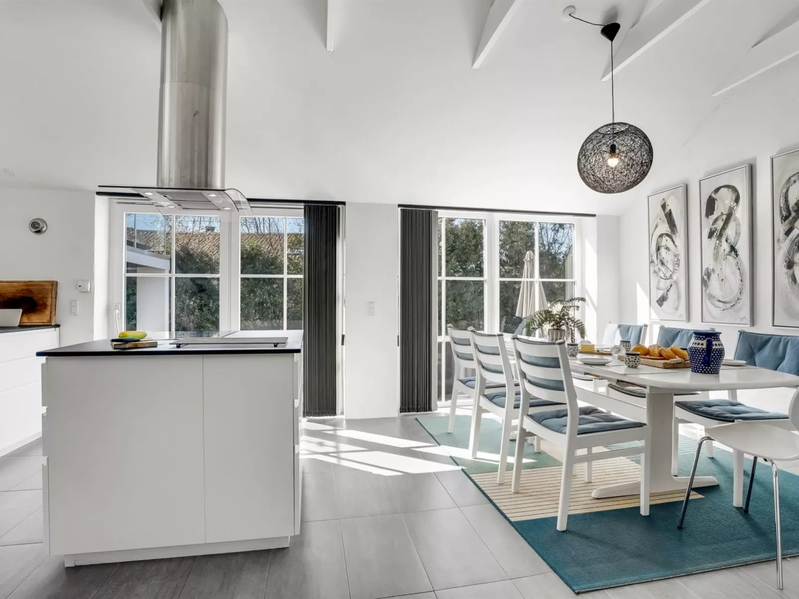 "Judit" - 10m from the sea-Binnen