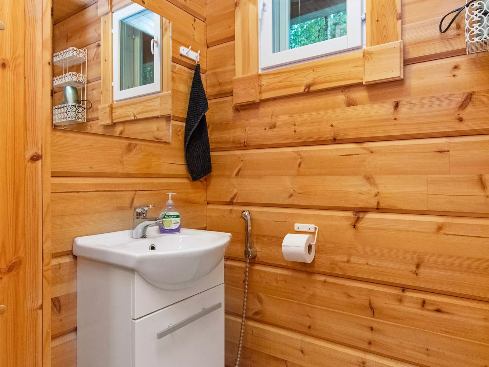 Mökki mikkola-Binnen