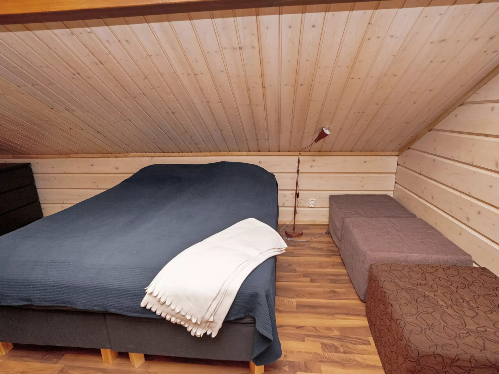 Vuosselin kataja 5-Binnen