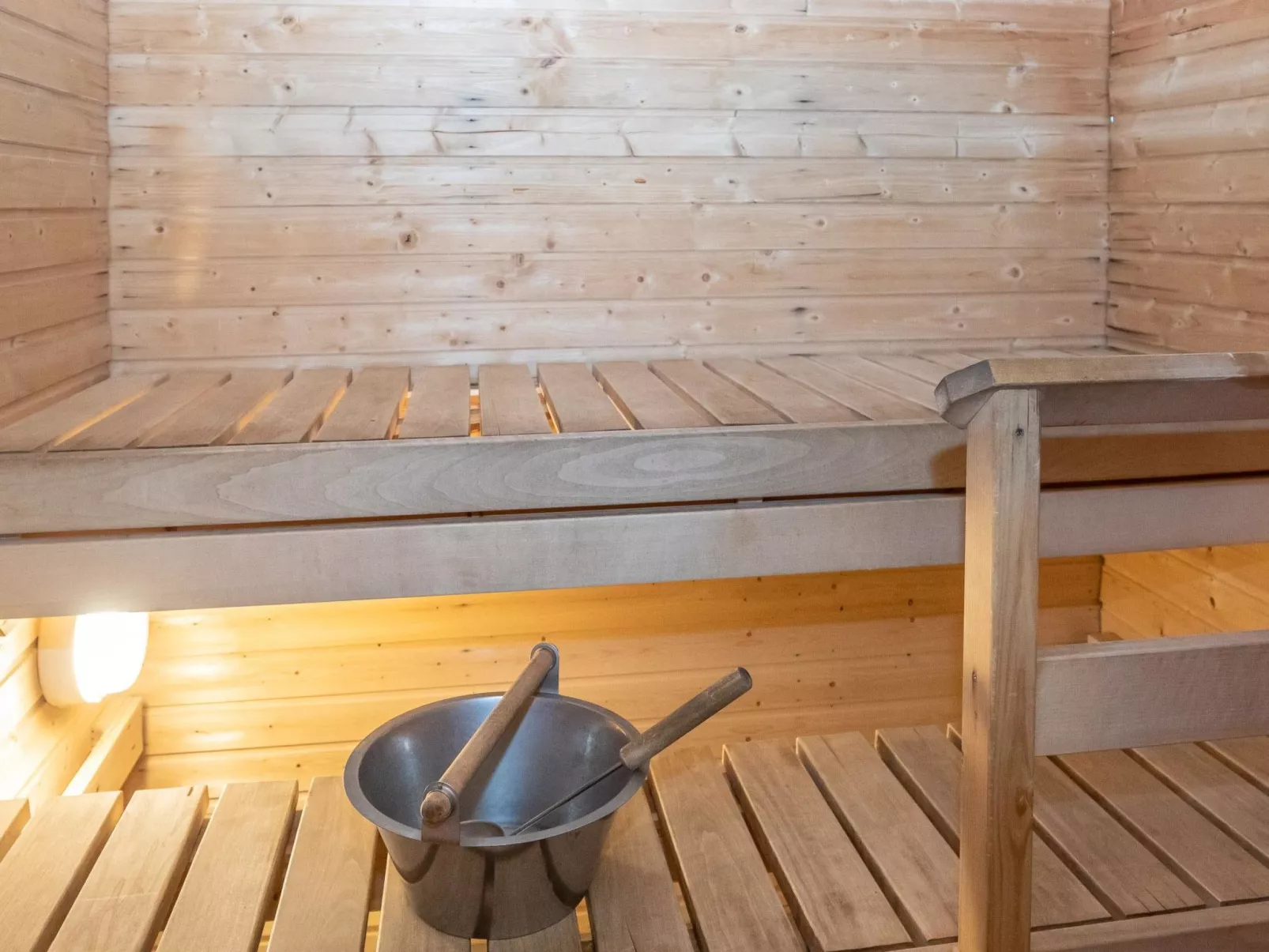 Amero purnu 1-Binnen