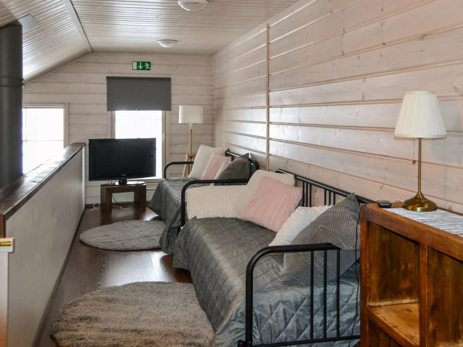 Aurinko-saaga 6 paritalo-Binnen