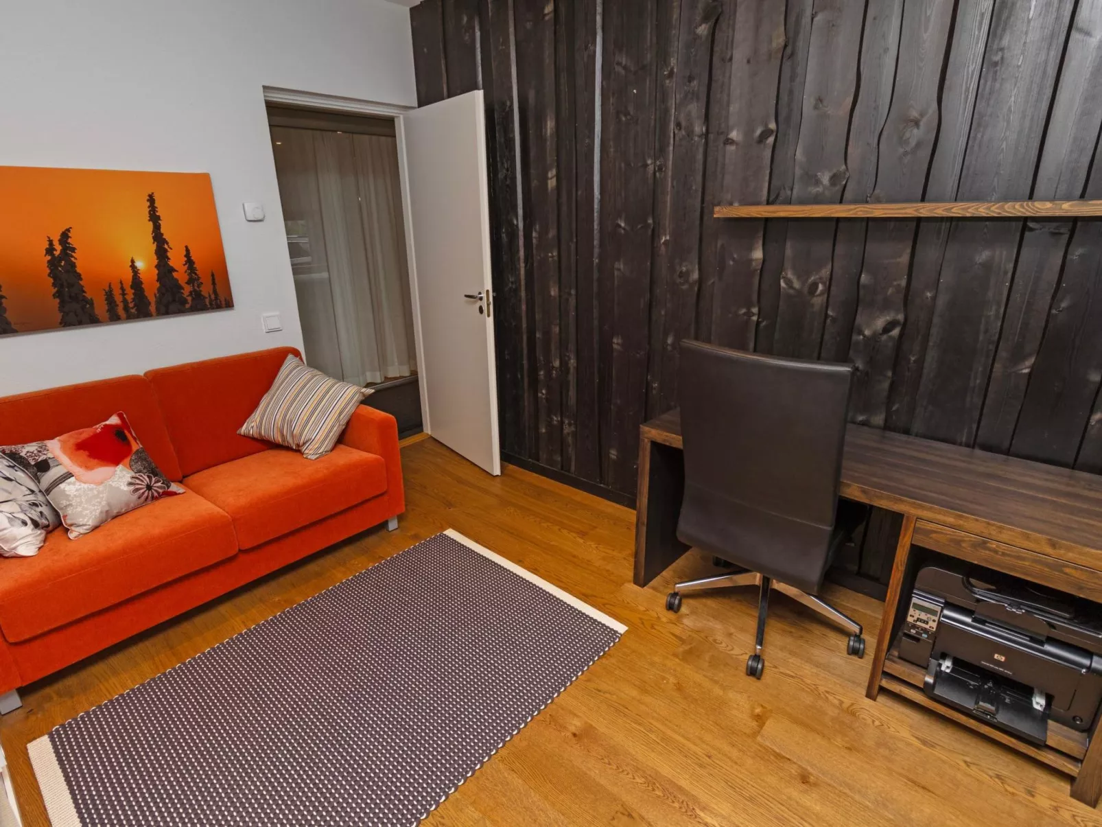 Holy lake chalet a-Binnen